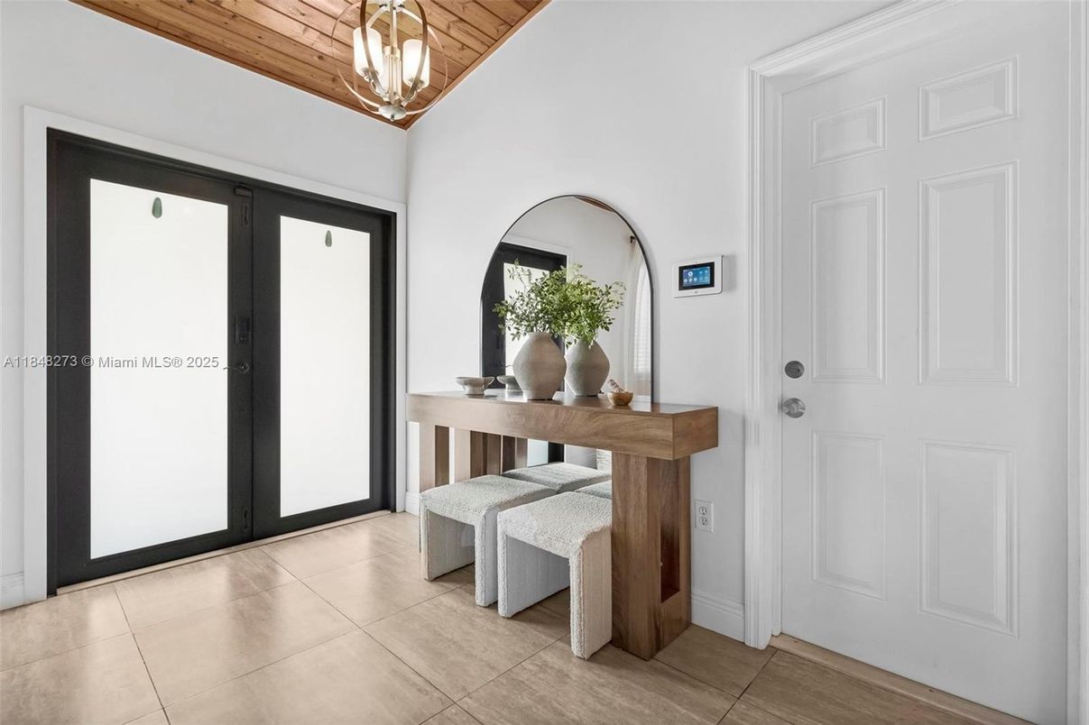 Interior, Pendant Lights, Wooden Ceilings