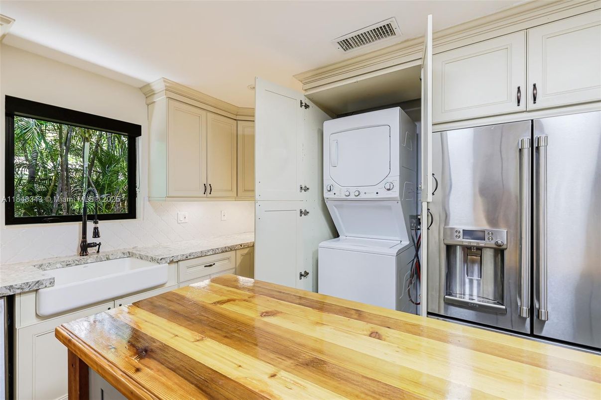 Interior, Kitchen, Washer