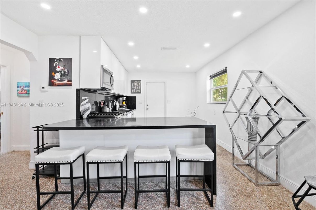Interior, Kitchen, Recessed Lighting