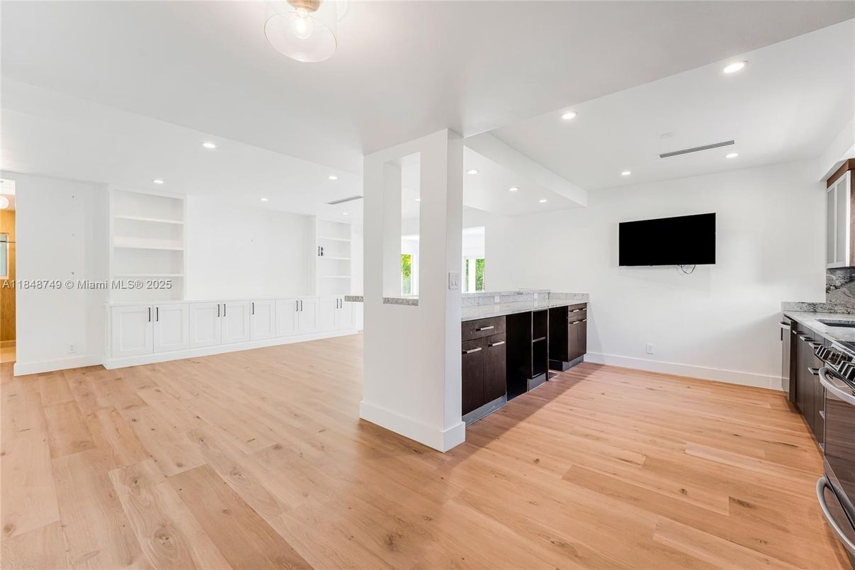 Interior, Kitchen, Recessed Lighting, Wood Texture Flooring