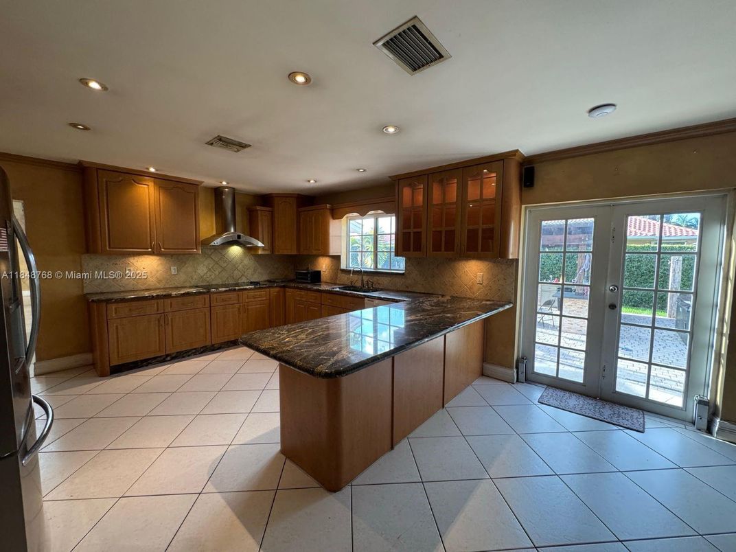 Interior, Kitchen, Recessed Lighting