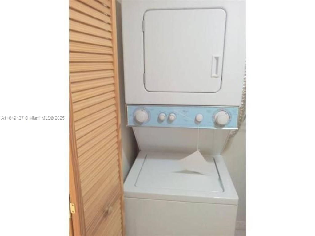 Interior, Utility Closets, Washer