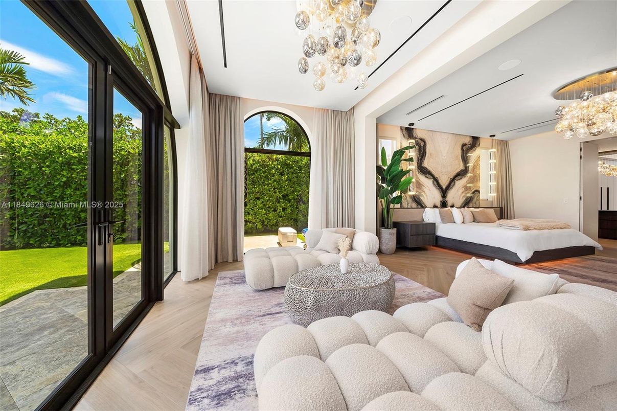 Chandelier, Interior, Living room, Pendant Lights, Wood Texture Flooring