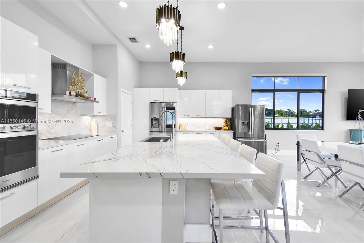 Interior, Kitchen, Pendant Lights, Recessed Lighting, Stainless Steel Appliances