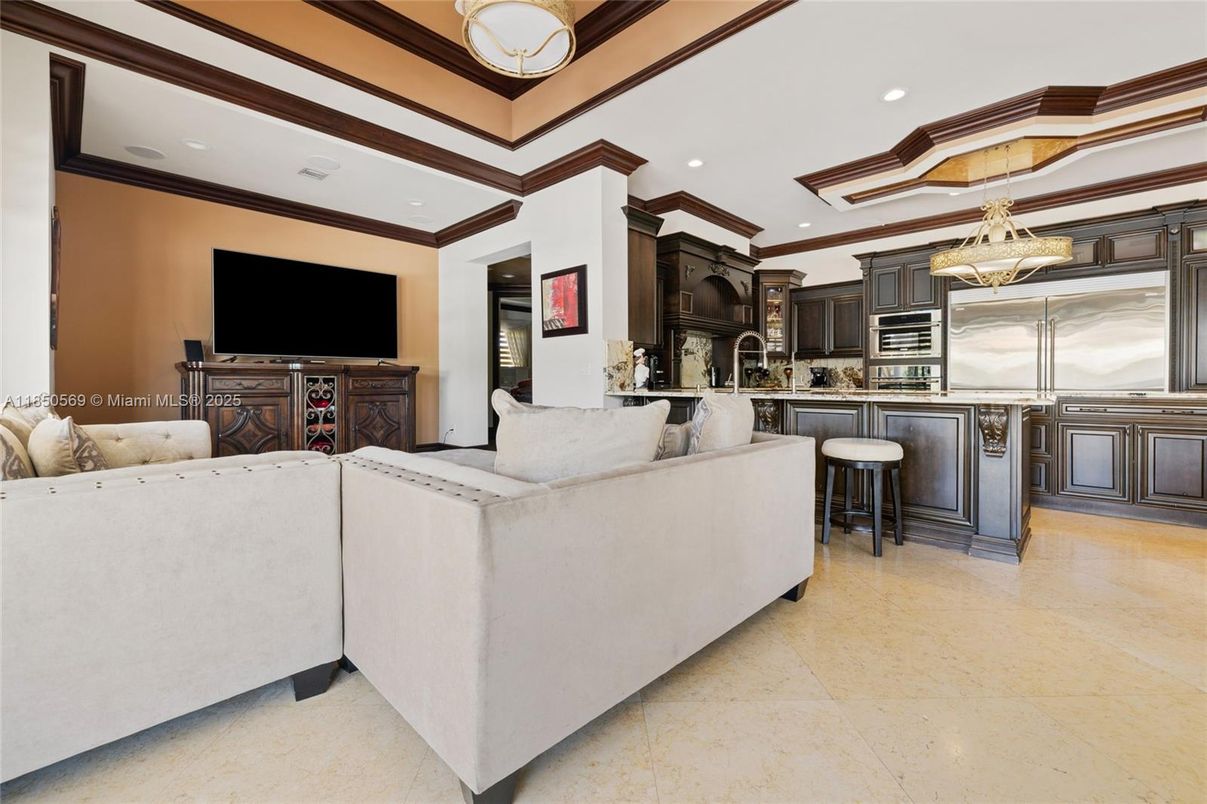 Interior, Kitchen, Living room, Recessed Lighting, Stainless Steel Appliances