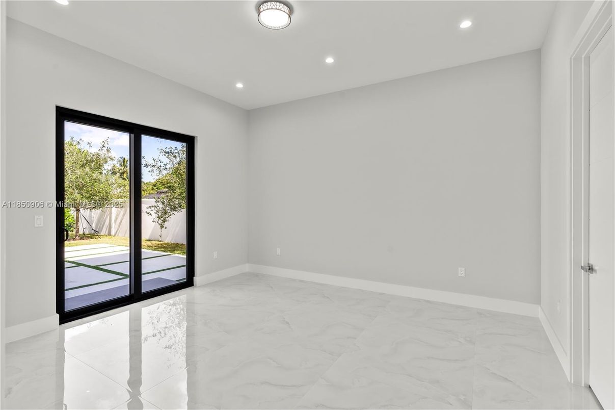 Empty room, Interior, Marble, Recessed Lighting