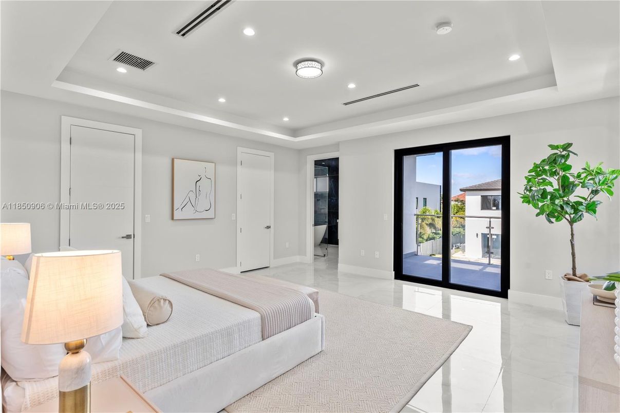 Bedroom, Interior, Recessed Lighting