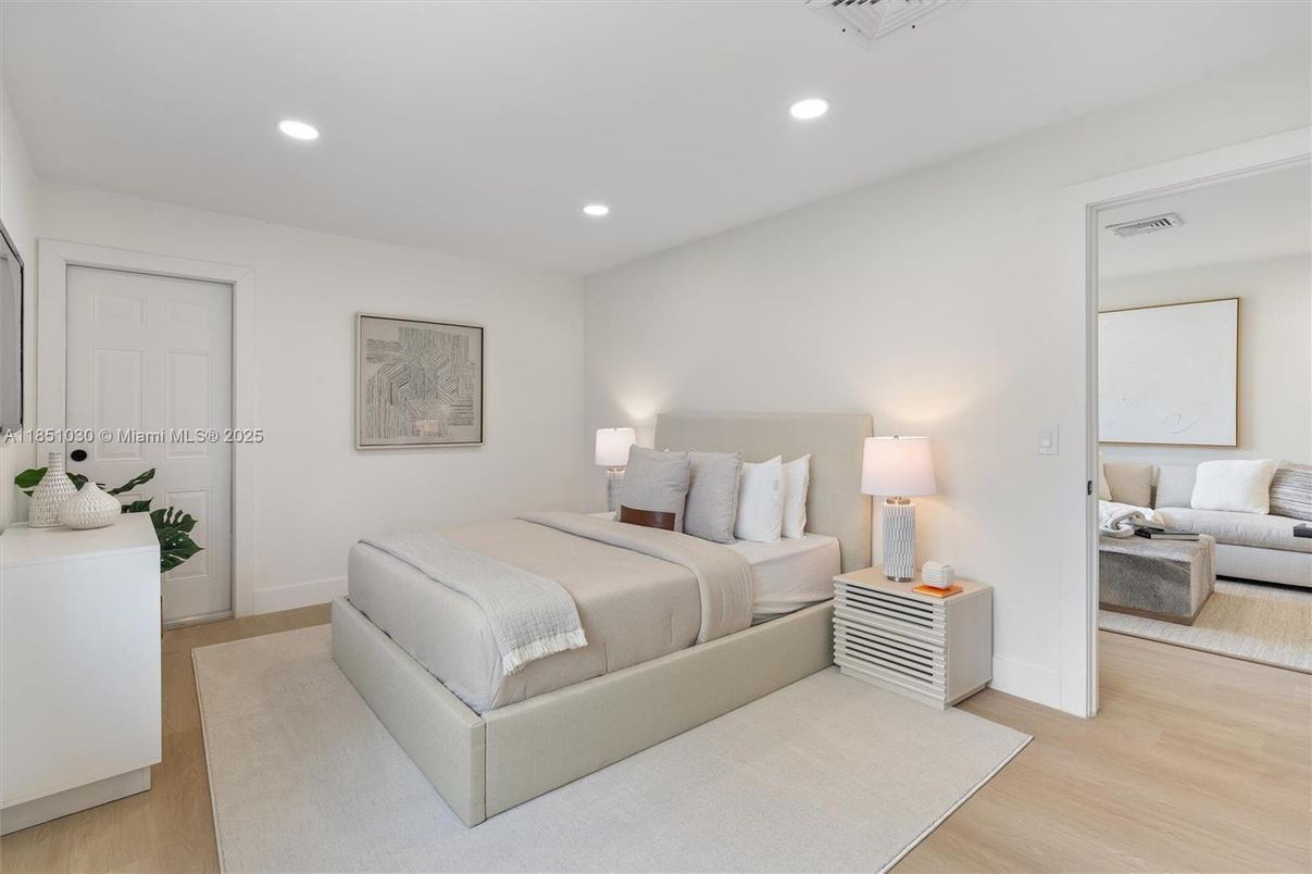 Bedroom, Interior, Recessed Lighting, Wood Texture Flooring