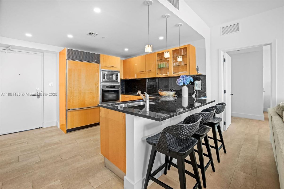 Interior, Kitchen, Pendant Lights, Recessed Lighting, Stainless Steel Appliances