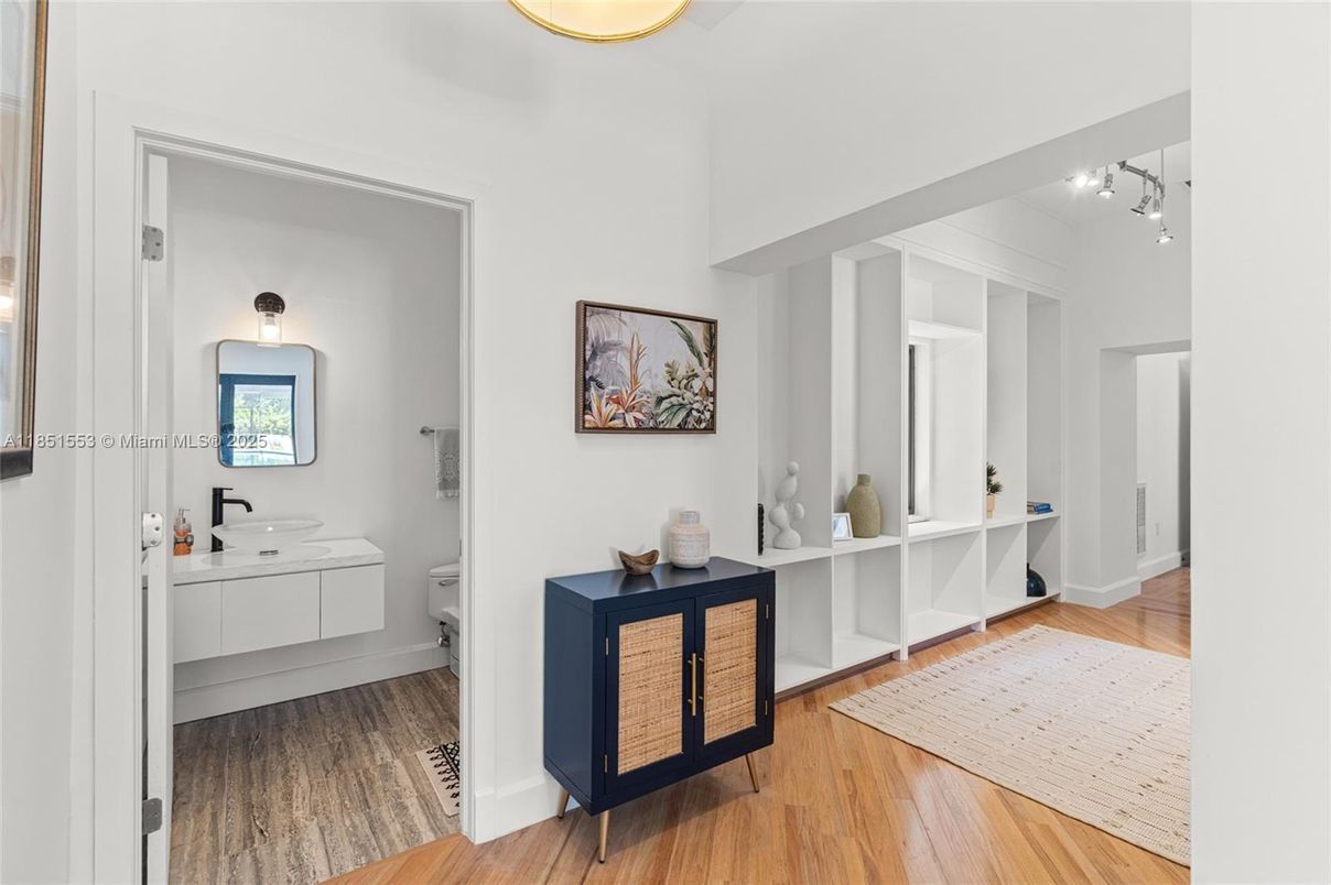 Bathroom, Interior, Wood Texture Flooring