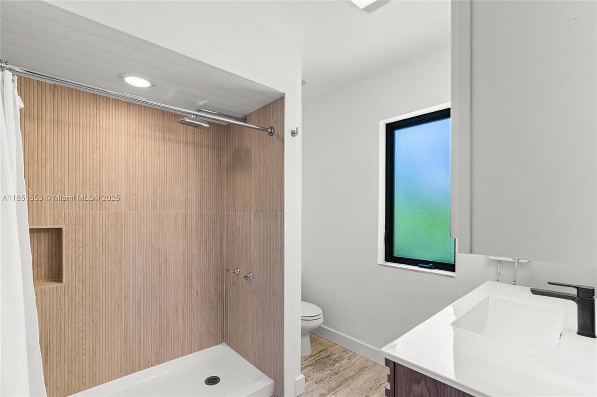 Bathroom, Interior, Recessed Lighting, Wood Texture Flooring