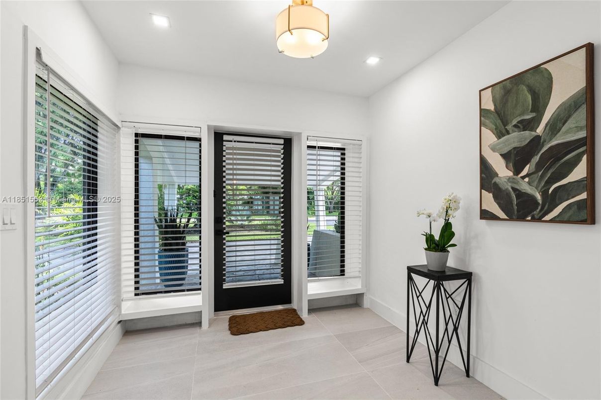 Interior, Recessed Lighting