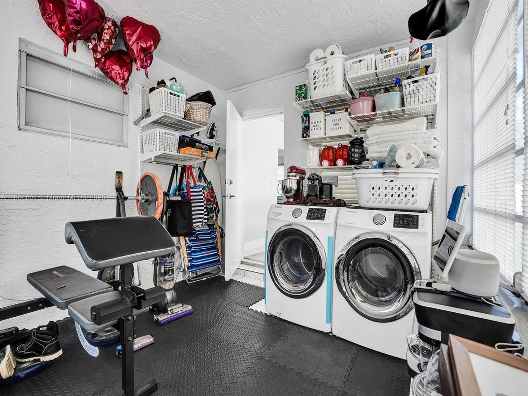 Interior, Washer