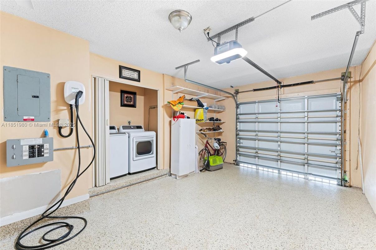 Garage, Interior, Washer