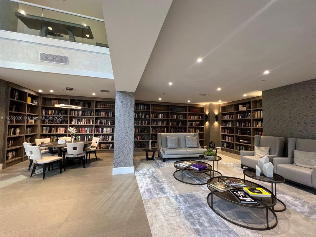Dining room, Interior, Living room, Recessed Lighting