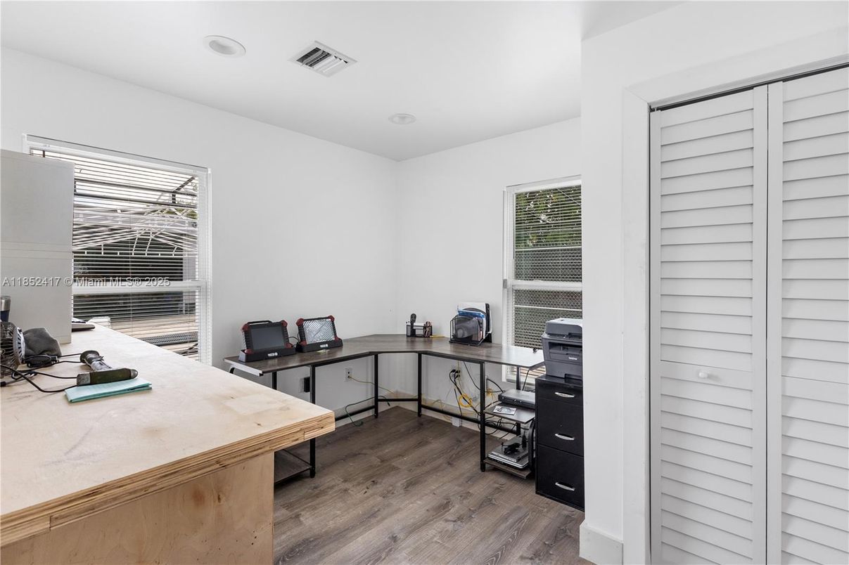 Home Office, Interior, Recessed Lighting, Wood Texture Flooring