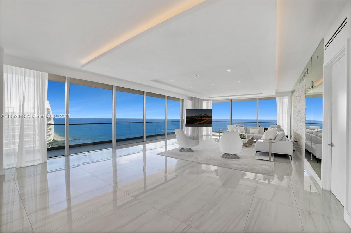 Interior, Living room, Marble, Recessed Lighting, Water