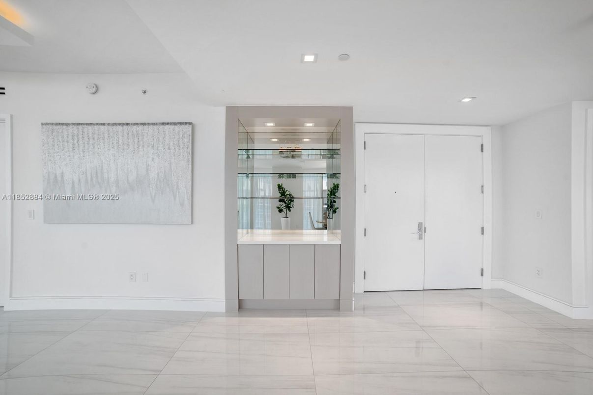 Interior, Recessed Lighting