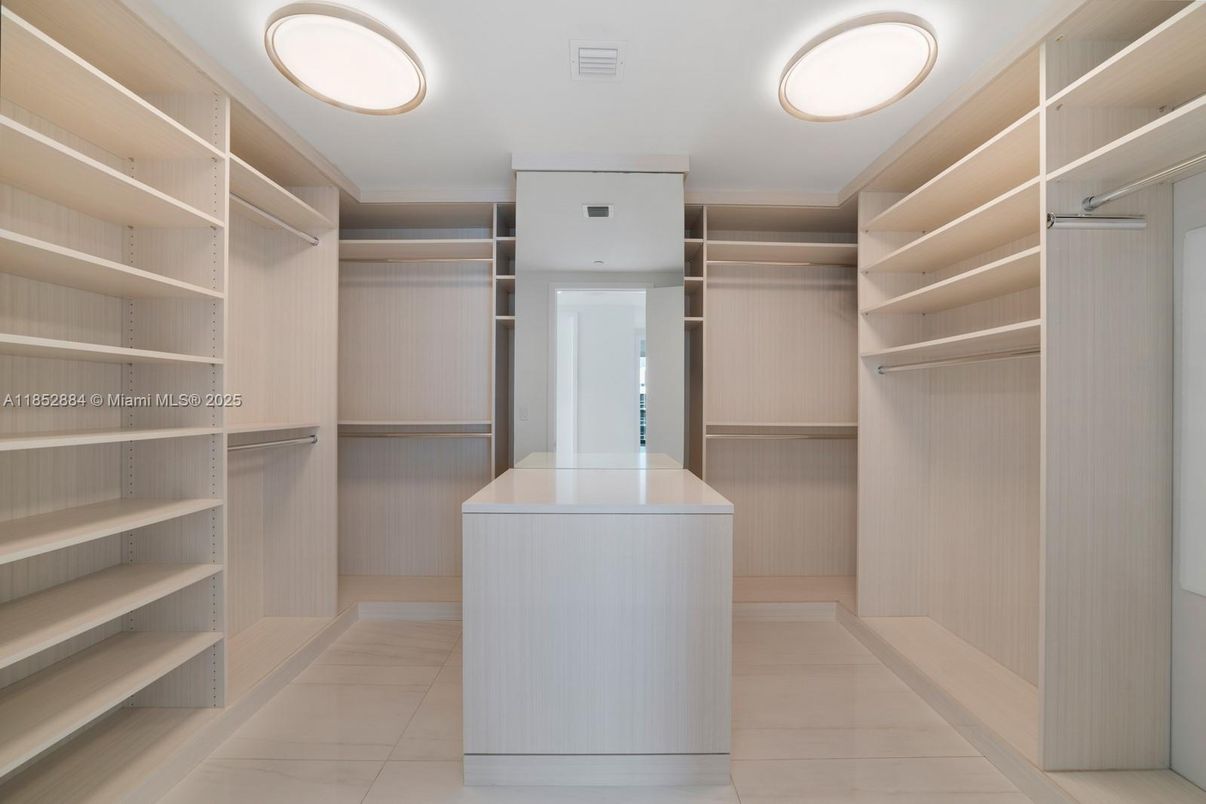 Interior, Recessed Lighting, Walk-in Closets