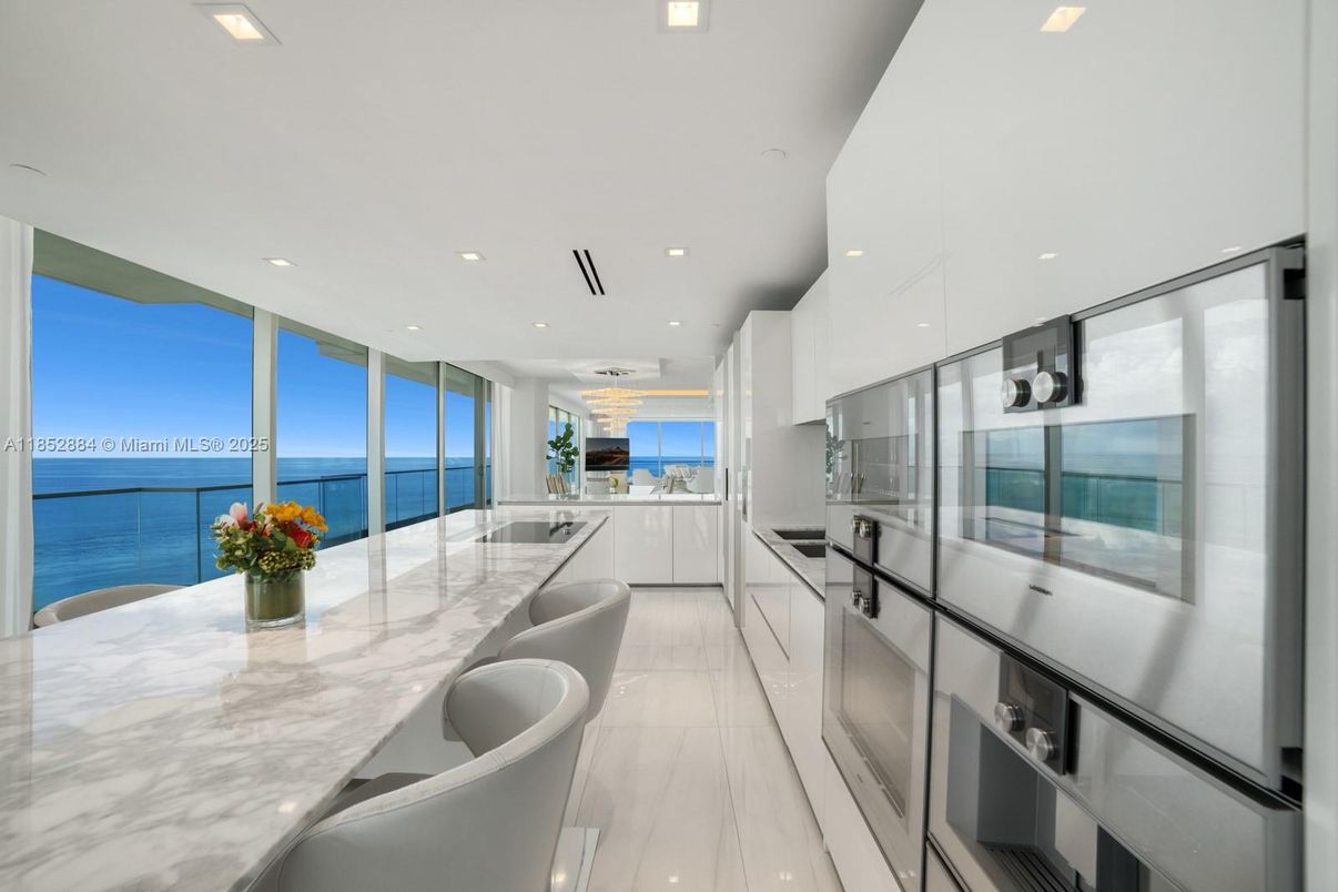 Dining room, Interior, Kitchen, Recessed Lighting, Stainless Steel Appliances, Water