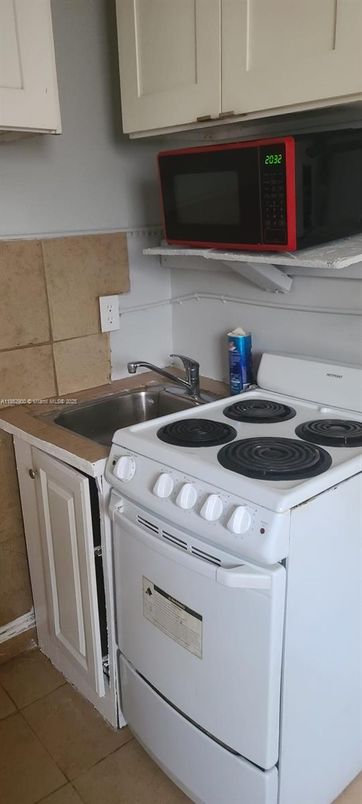 Interior, Kitchen, Washer