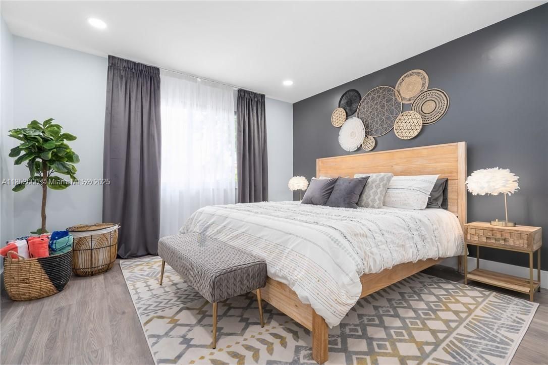 Bedroom, Interior, Recessed Lighting, Wood Texture Flooring
