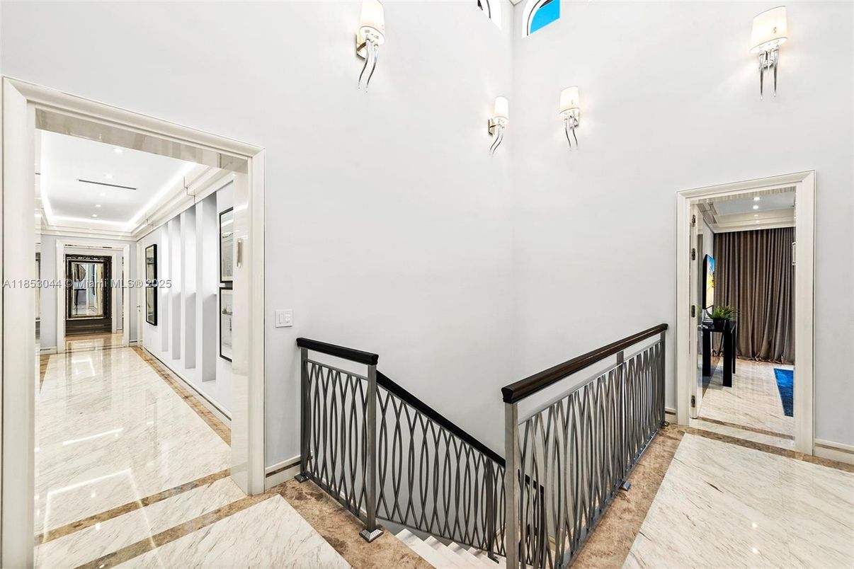 Interior, Marble, Recessed Lighting