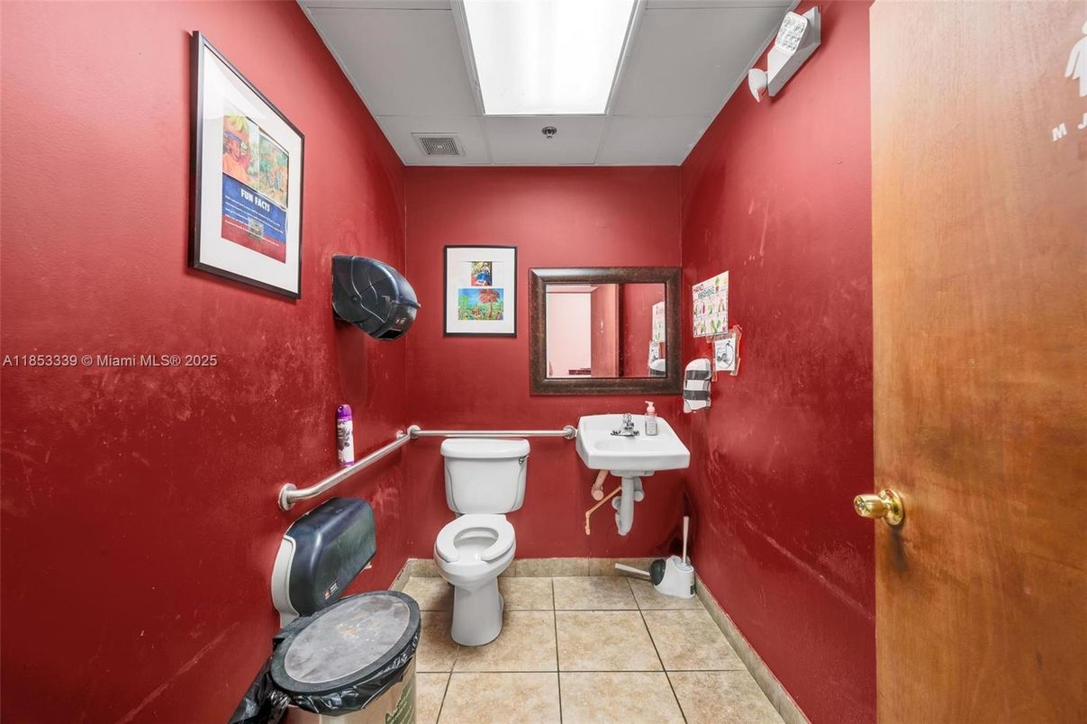 Bathroom, Interior