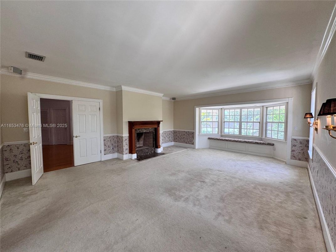 Empty room, Fireplace, Interior