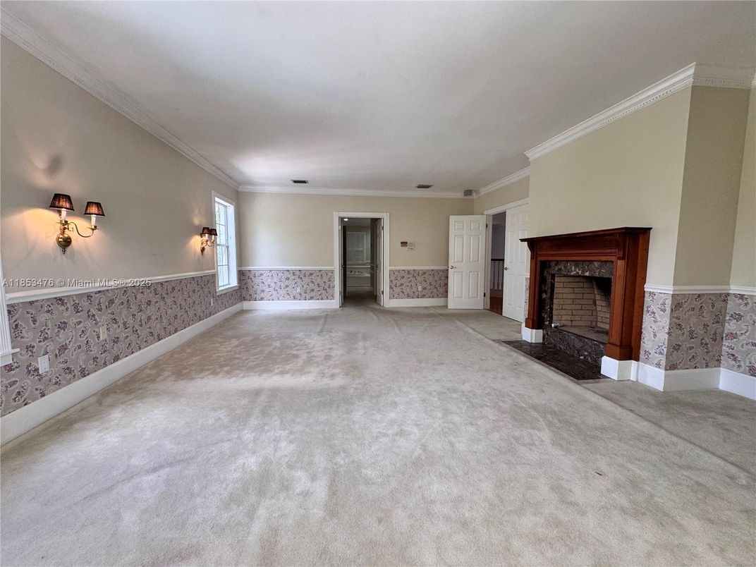 Empty room, Fireplace, Interior