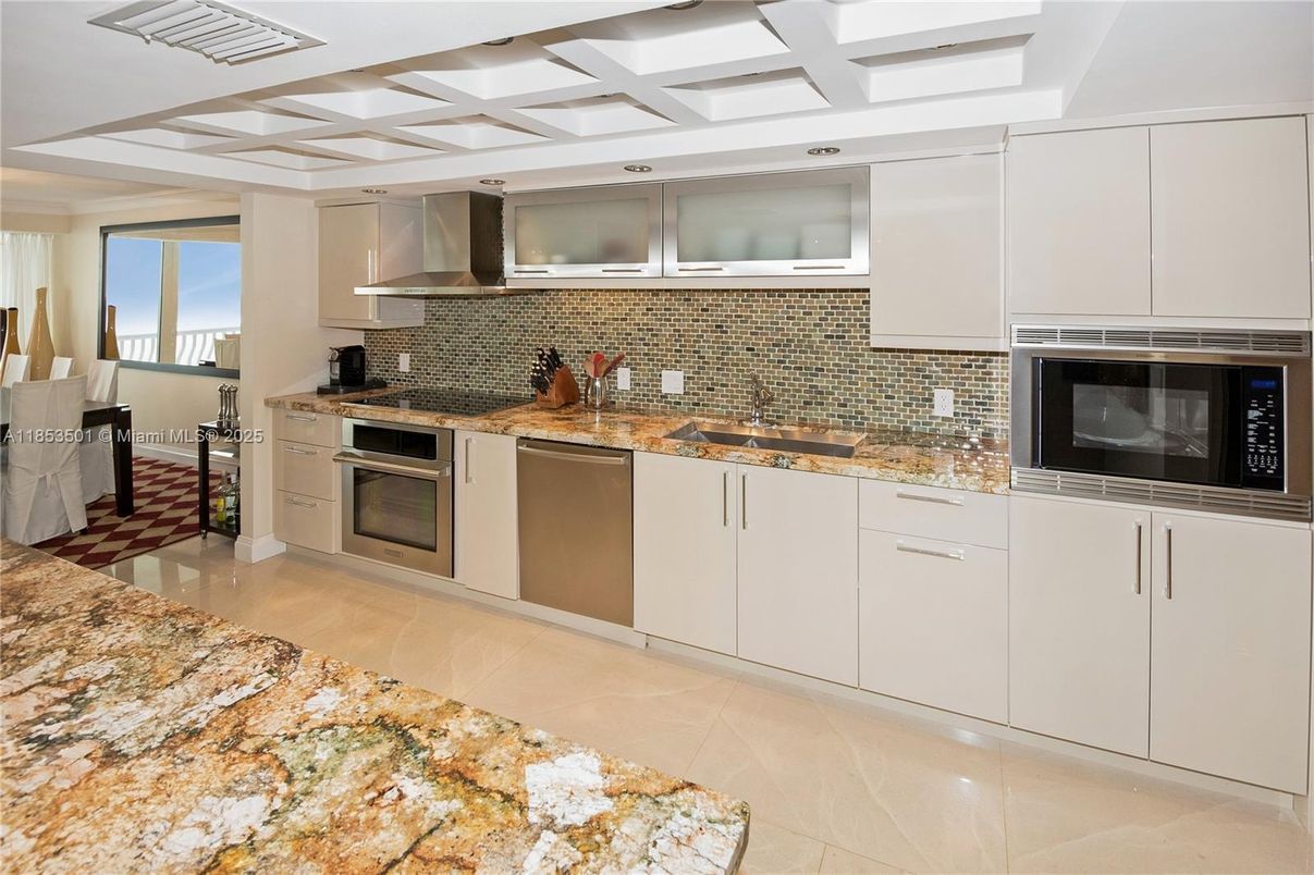 Interior, Kitchen, Stainless Steel Appliances