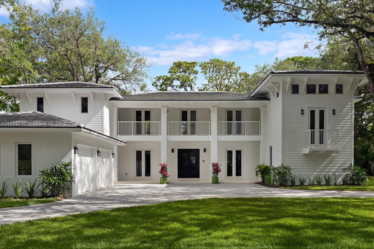 Attached, Backyard, Exterior, Facade, Split Level