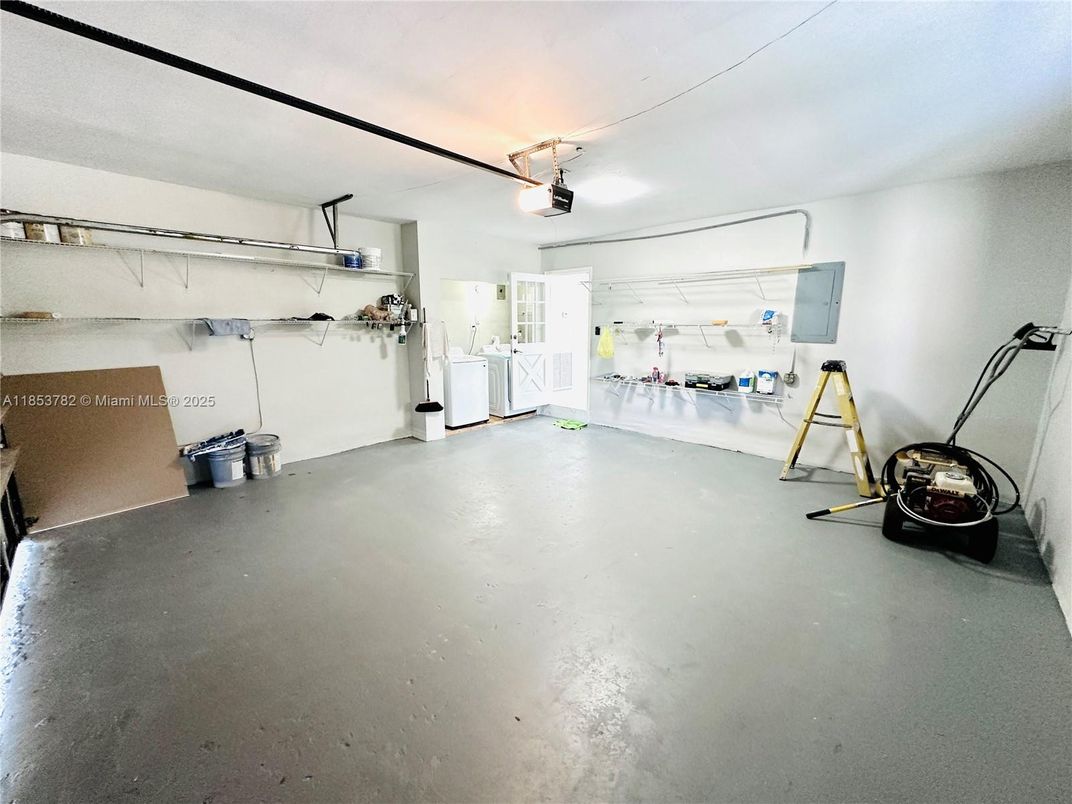 Garage, Interior