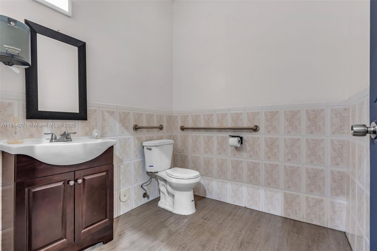 Bathroom, Interior, Wood Texture Flooring