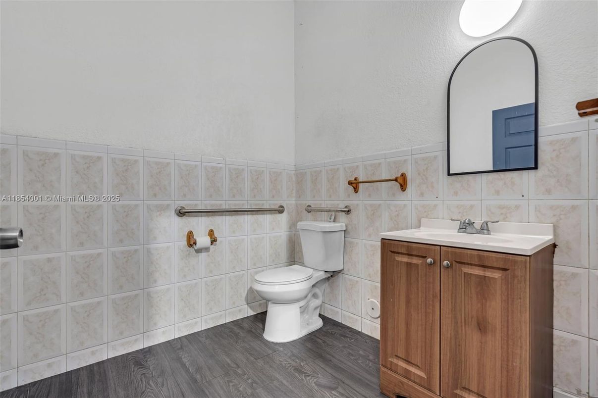Bathroom, Interior, Wood Texture Flooring