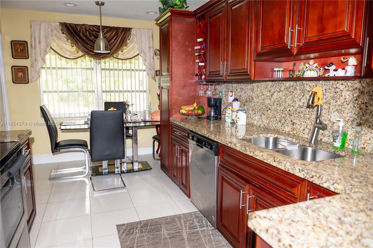 Interior, Kitchen, Pendant Lights