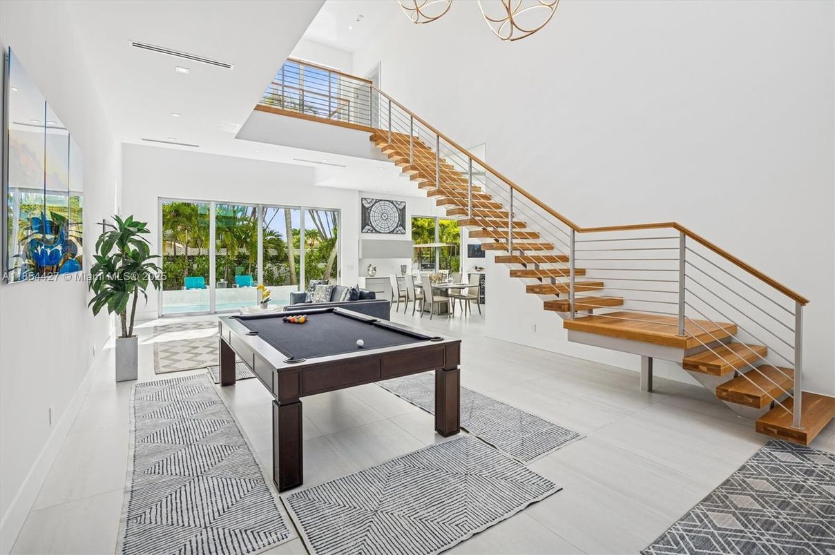 Billiard Table, Game Room, Interior, Recessed Lighting