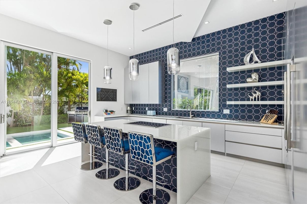 Interior, Kitchen, Pendant Lights, Recessed Lighting, Stainless Steel Appliances