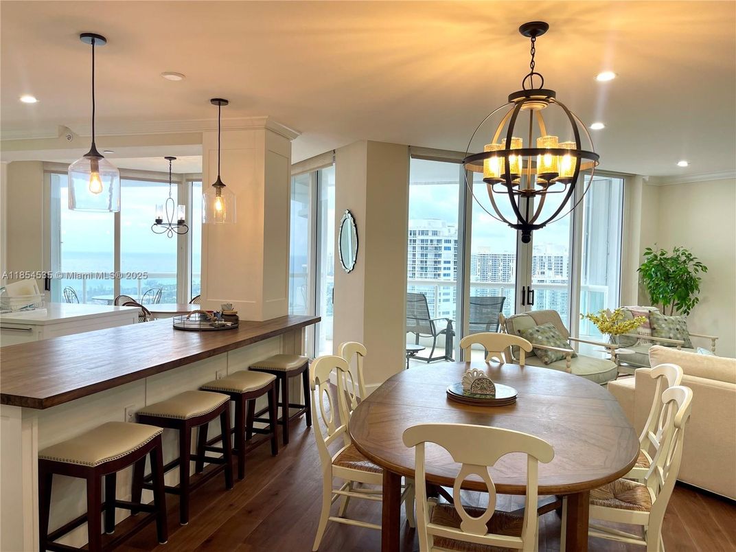 Chandelier, Dining room, Interior, Pendant Lights, Recessed Lighting, Water, Wood Texture Flooring