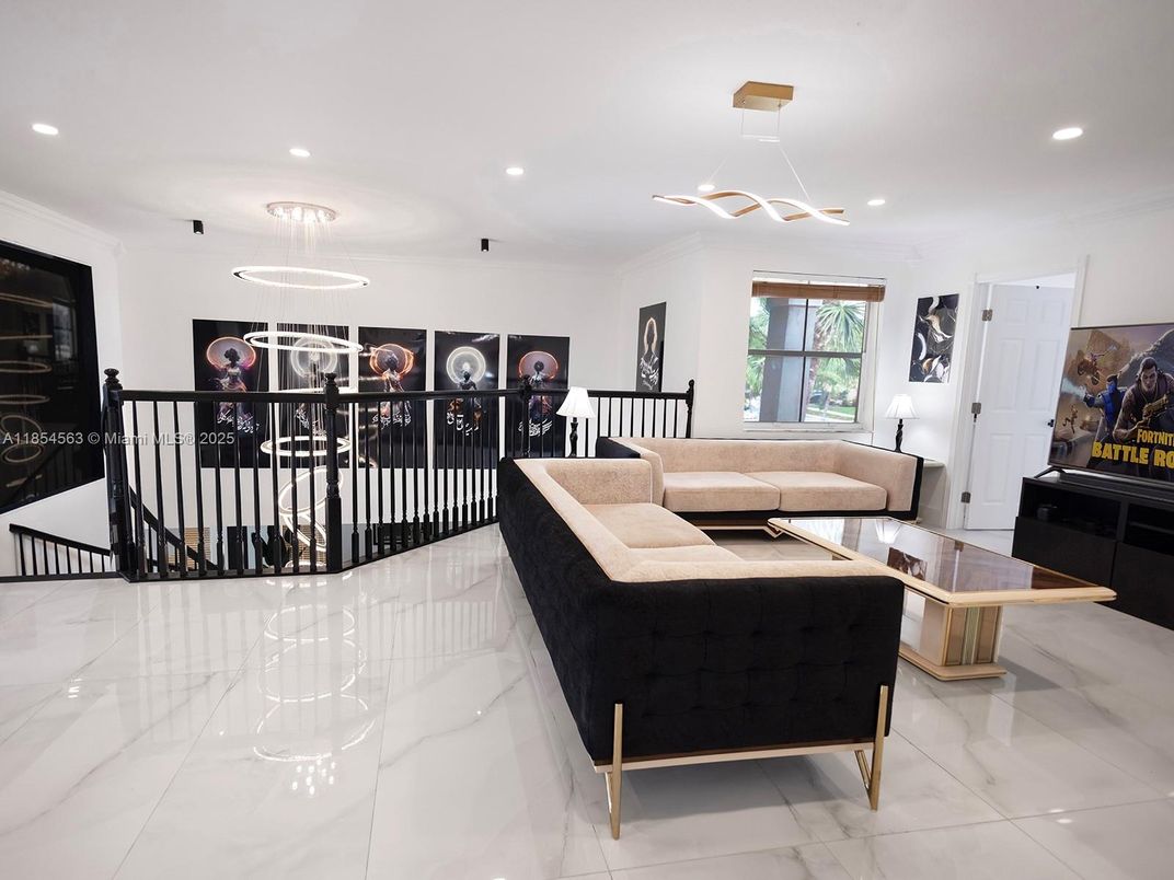 Interior, Living room, Marble, Pendant Lights, Recessed Lighting