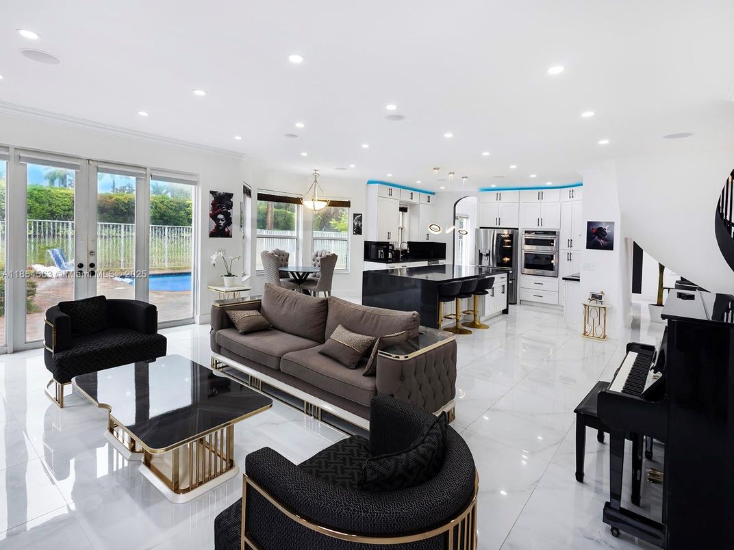 Dining room, Interior, Kitchen, Living room, Pendant Lights, Recessed Lighting