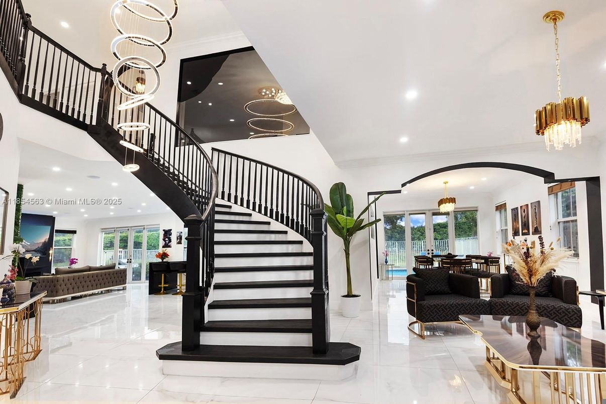 Interior, Living room, Marble, Pendant Lights, Recessed Lighting