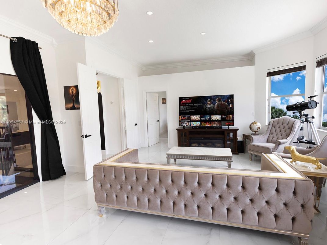 Chandelier, Interior, Recessed Lighting