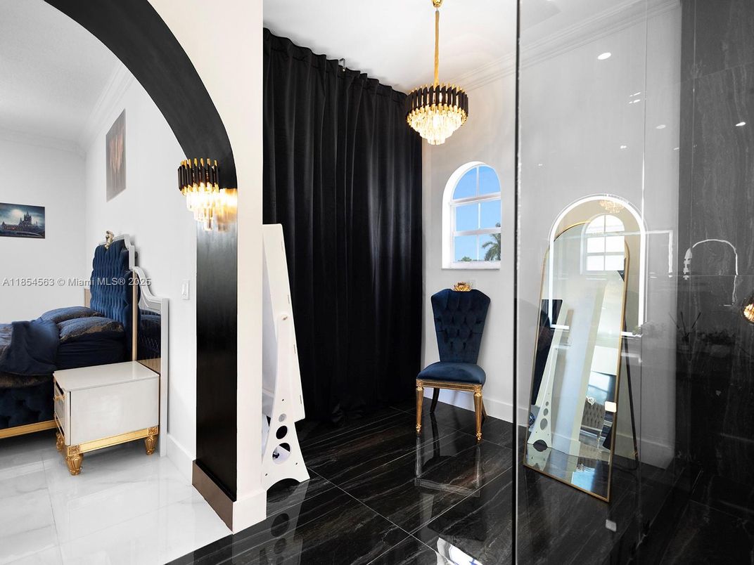 Chandelier, Interior, Pendant Lights