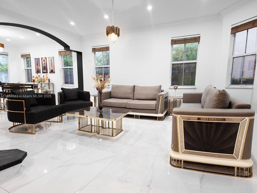 Interior, Living room, Marble, Pendant Lights, Recessed Lighting