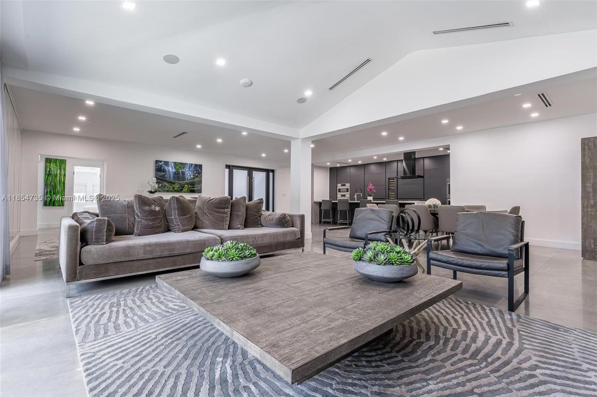 Interior, Kitchen, Living room, Recessed Lighting