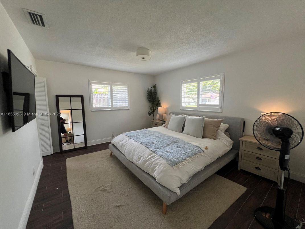Bedroom, Interior, Wood Texture Flooring