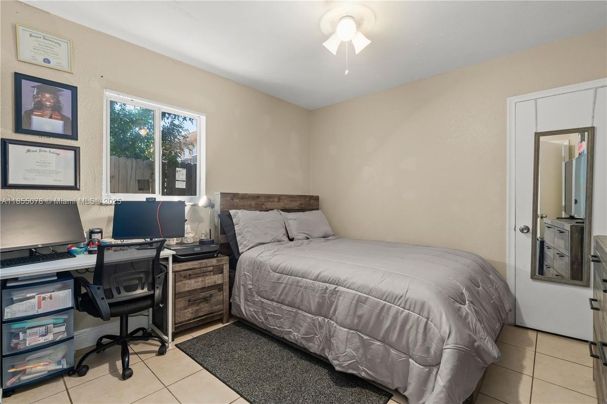 Bedroom, Home Office, Interior