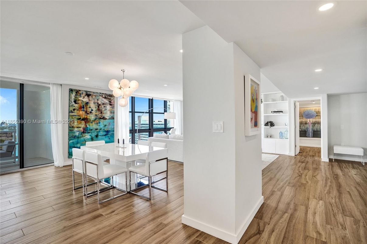 Chandelier, Dining room, Interior, Recessed Lighting, Wood Texture Flooring