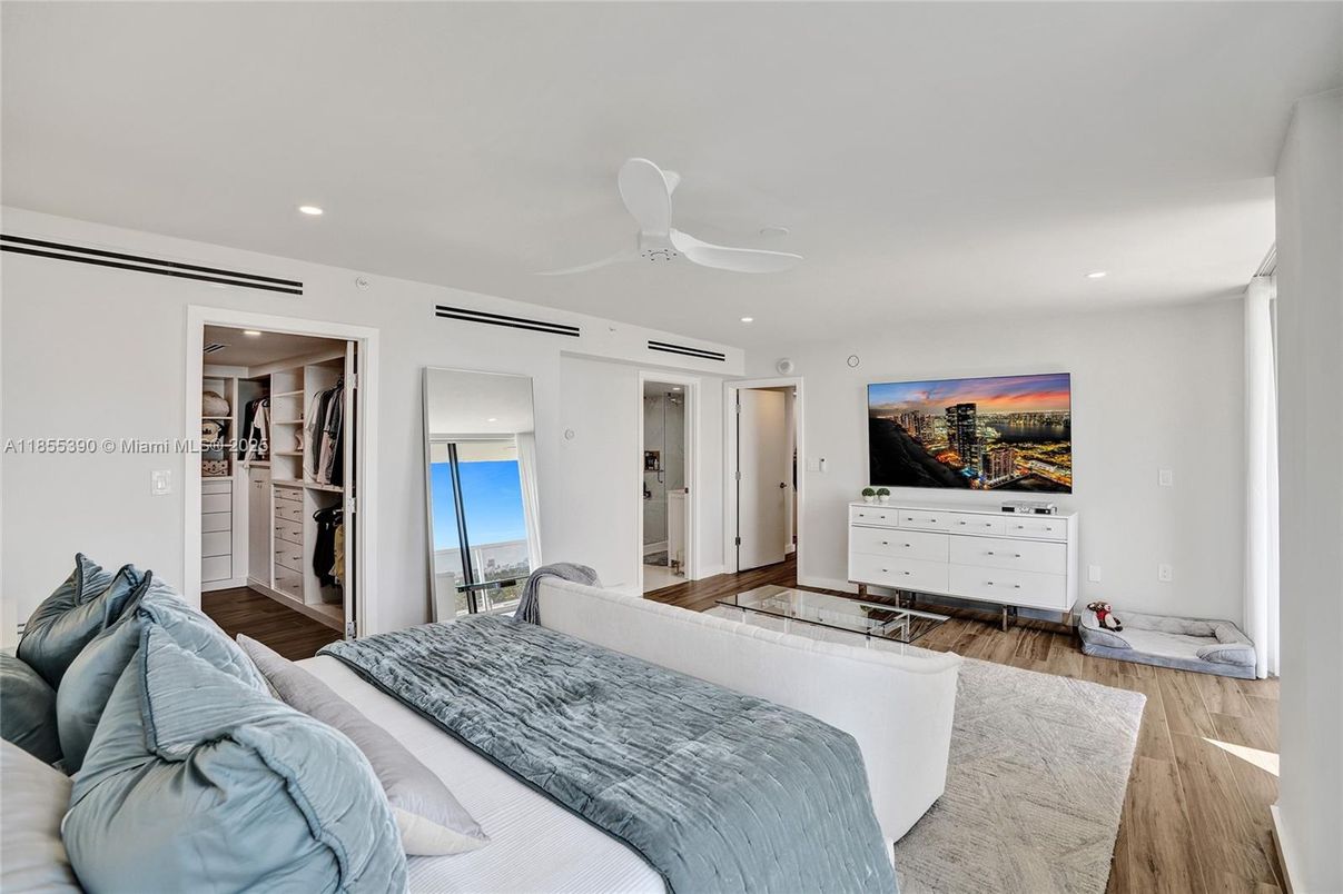 Bedroom, Interior, Recessed Lighting, Wood Texture Flooring